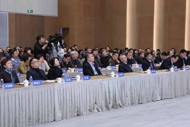富联平台：畅谈人工智能赋能新质生产力，上海市政协举行“浦江纵横大讲堂”走进徐汇活动